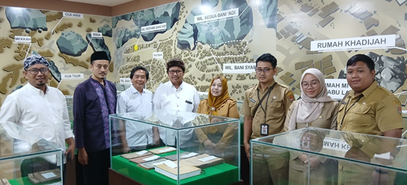 Dinas Arsip dan Perpustakaan Kota Semarang Lakukan Penelusuran Manuskrip KH. Sholeh Darat di UPT Perpustakaan dan Walisongo Center